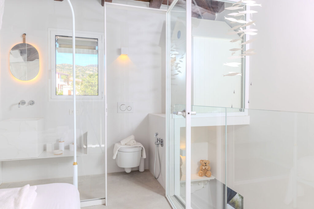 En-suite bathroom